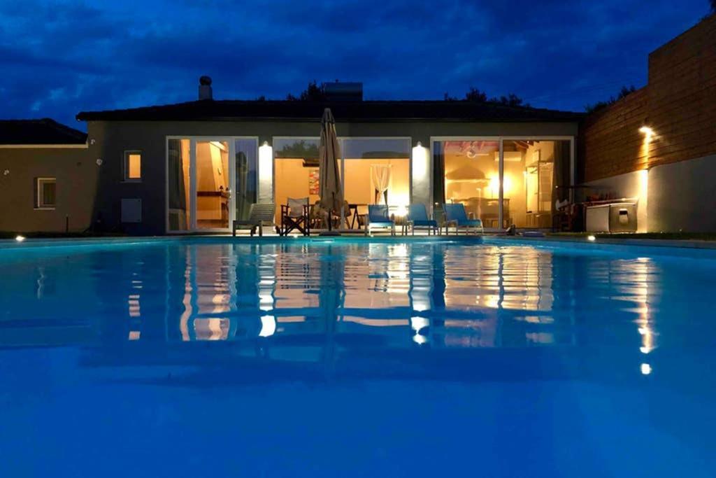 Sunlit Pool House Villa Posidhonía Exterior photo